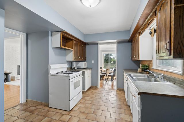 3280 Dodd Road, Eagan, MN 55121