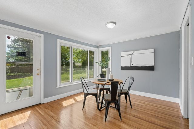 3280 Dodd Road, Eagan, MN 55121