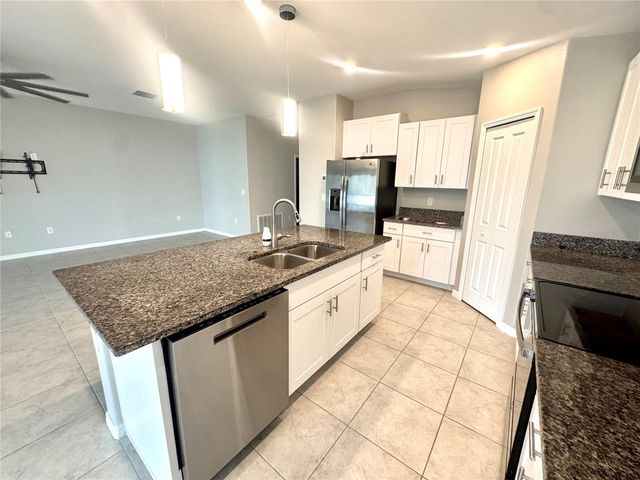 929 ANCHOR BEND DRIVE, Ruskin, FL 33570