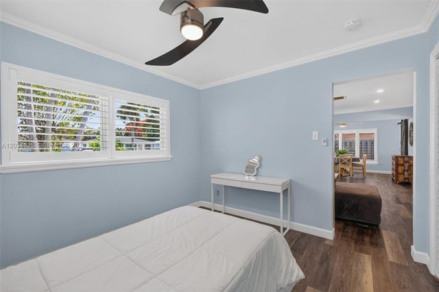417 NW 46th St, Oakland Park, FL 33309