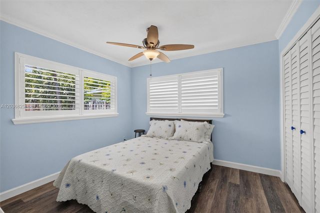 417 NW 46th St, Oakland Park, FL 33309