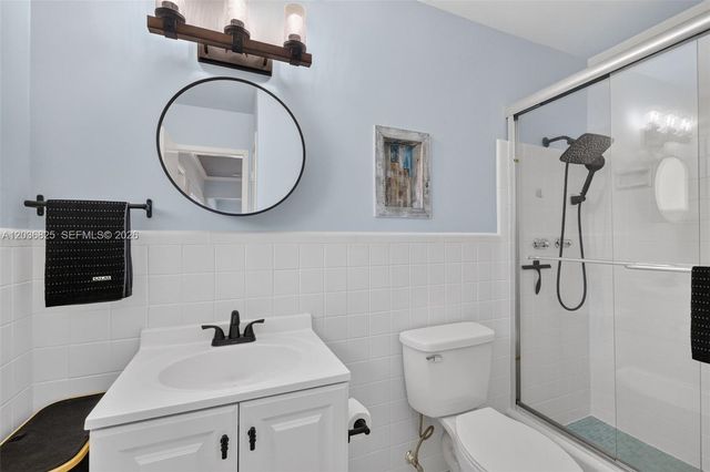 417 NW 46th St, Oakland Park, FL 33309