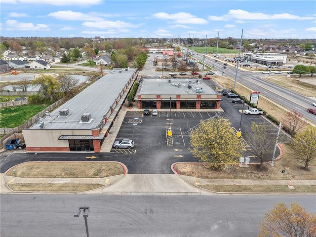 2502 SW 14th Street Suite 20, Bentonville, AR 72712