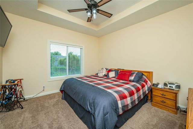 1380 E Pine Ridge Drive, Polk City, IA 50226
