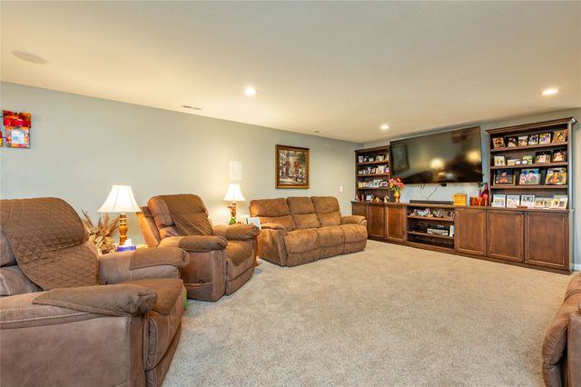 1380 E Pine Ridge Drive, Polk City, IA 50226