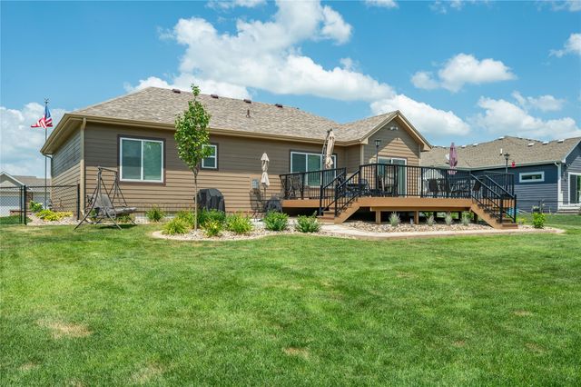 1380 E Pine Ridge Drive, Polk City, IA 50226