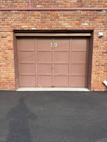 13 Wedgewood Dr Unit 87 87, Verona Twp., NJ 07044