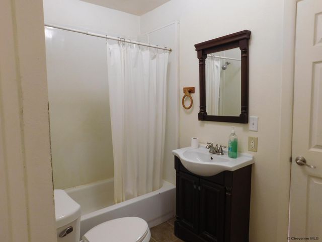 717 W 27TH ST, Cheyenne, WY 82001