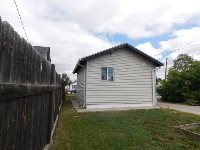 717 W 27TH ST, Cheyenne, WY 82001