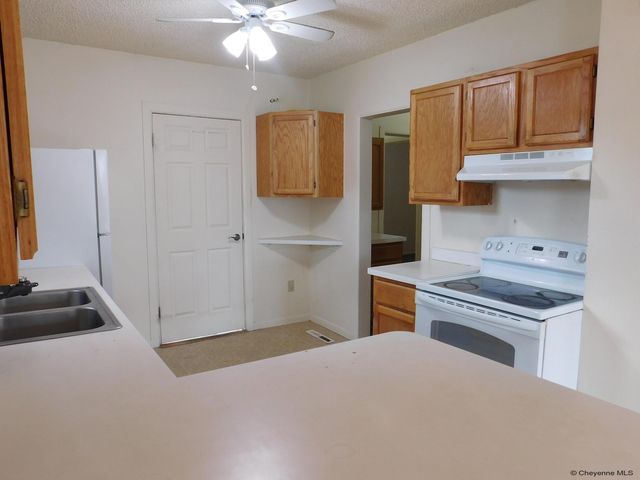 717 W 27TH ST, Cheyenne, WY 82001