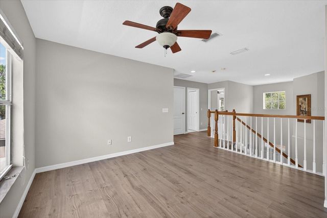 8405 CANTERBURY LAKE BOULEVARD, Tampa, FL 33619