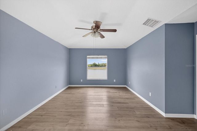 8405 CANTERBURY LAKE BOULEVARD, Tampa, FL 33619