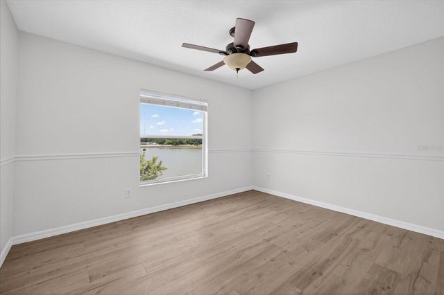 8405 CANTERBURY LAKE BOULEVARD, Tampa, FL 33619