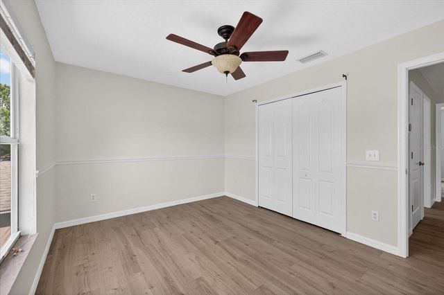 8405 CANTERBURY LAKE BOULEVARD, Tampa, FL 33619