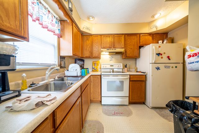 425 Parker Memorial Drive, Olive Hill, KY 41164