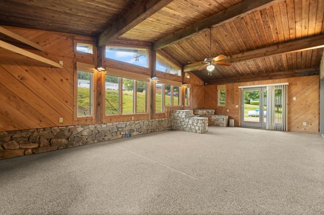 425 Parker Memorial Drive, Olive Hill, KY 41164