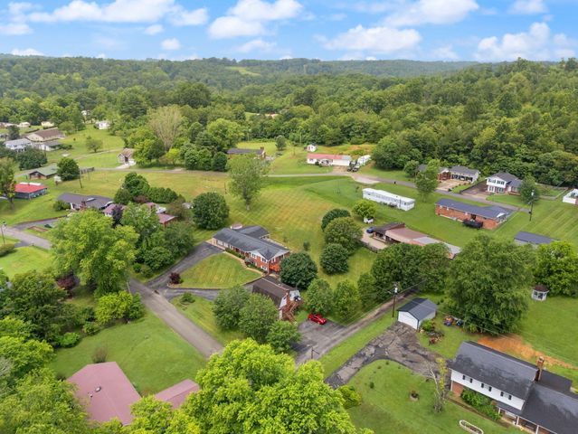 425 Parker Memorial Drive, Olive Hill, KY 41164