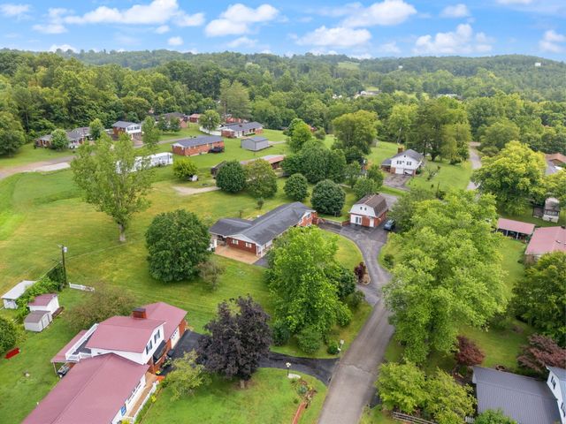 425 Parker Memorial Drive, Olive Hill, KY 41164