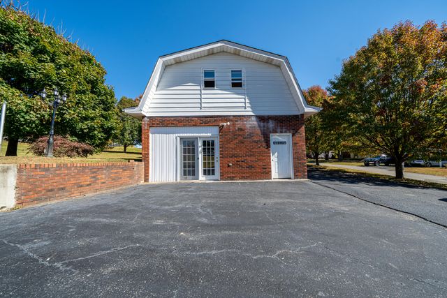 425 Parker Memorial Drive, Olive Hill, KY 41164