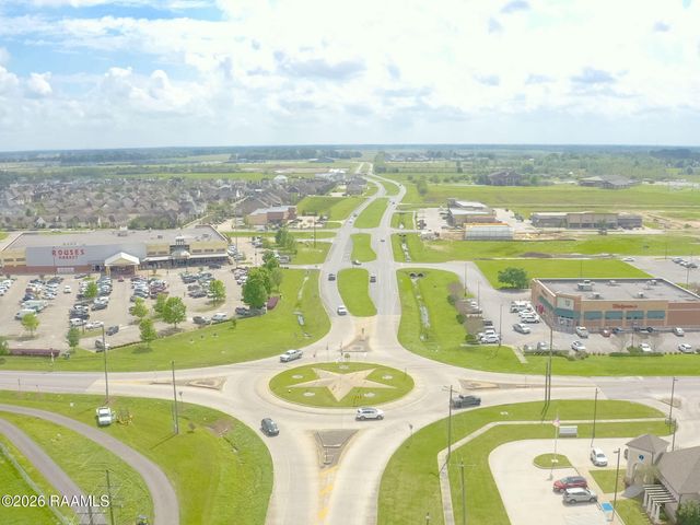 200 Park Grove Drive, Youngsville, LA 70592