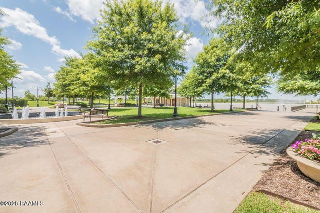 200 Park Grove Drive, Youngsville, LA 70592