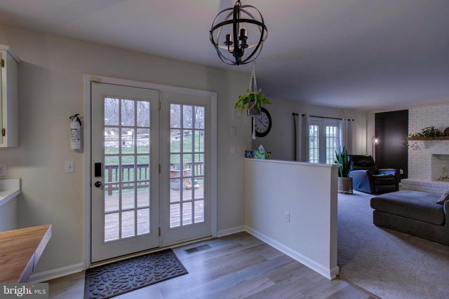 241 DOVE DR, Honey Brook, PA 19344