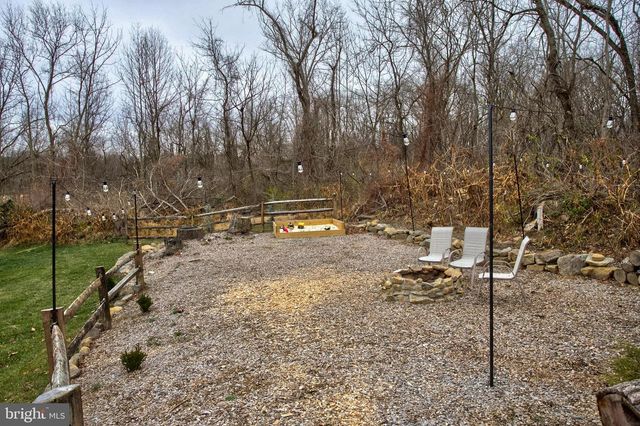 241 DOVE DR, Honey Brook, PA 19344