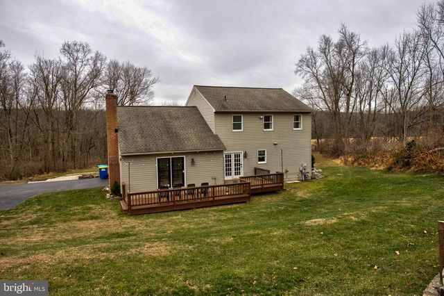 241 DOVE DR, Honey Brook, PA 19344