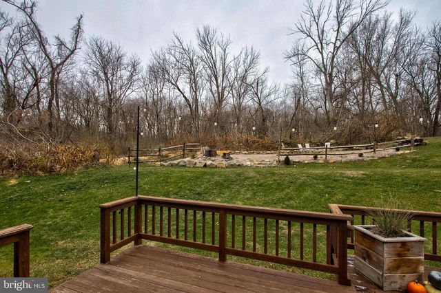 241 DOVE DR, Honey Brook, PA 19344