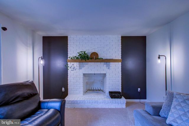 241 DOVE DR, Honey Brook, PA 19344