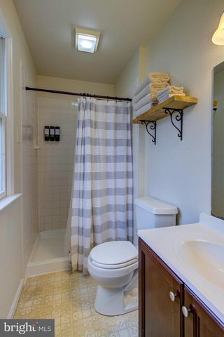 241 DOVE DR, Honey Brook, PA 19344