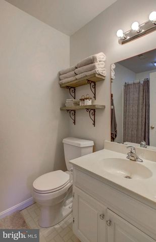 241 DOVE DR, Honey Brook, PA 19344