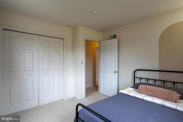 241 DOVE DR, Honey Brook, PA 19344