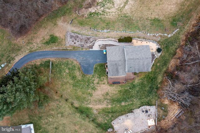 241 DOVE DR, Honey Brook, PA 19344