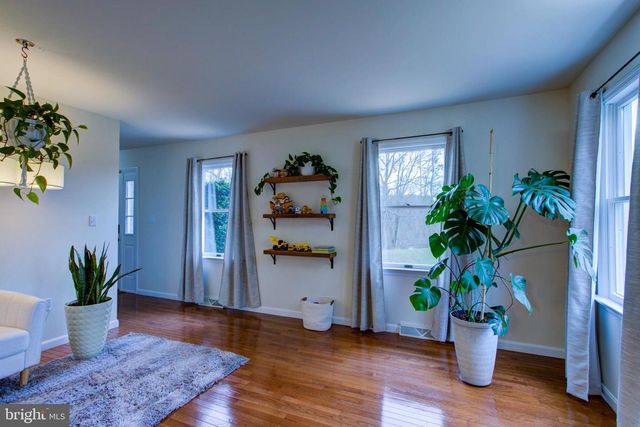 241 DOVE DR, Honey Brook, PA 19344