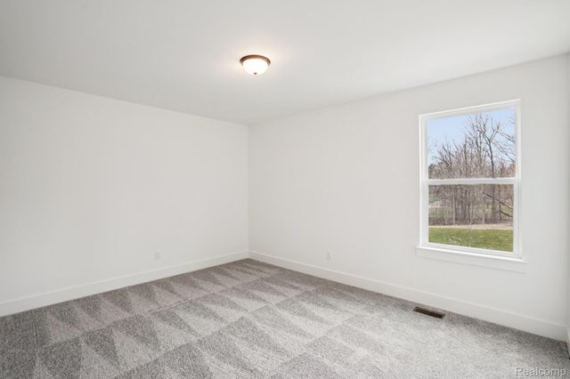 22615 Novi Road, Novi, MI 48375