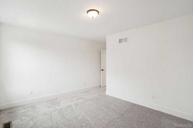 22615 Novi Road, Novi, MI 48375