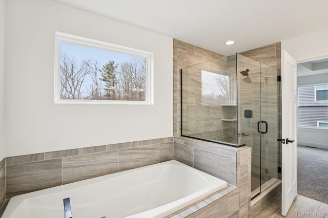 22615 Novi Road, Novi, MI 48375