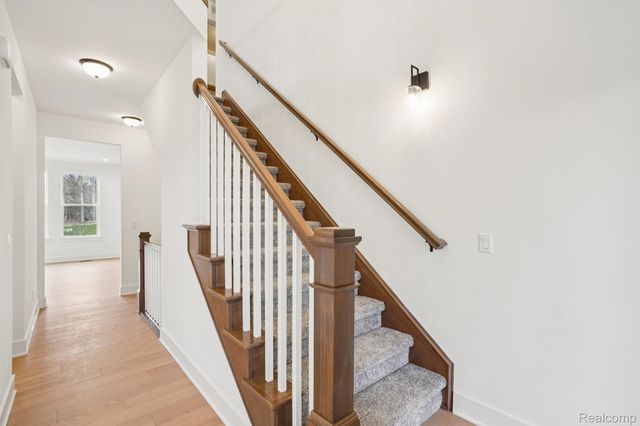 22615 Novi Road, Novi, MI 48375