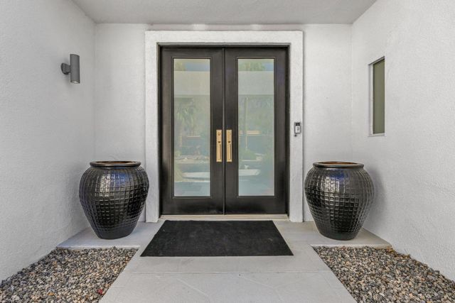 2358 S Alhambra Drive, Palm Springs, CA 92264