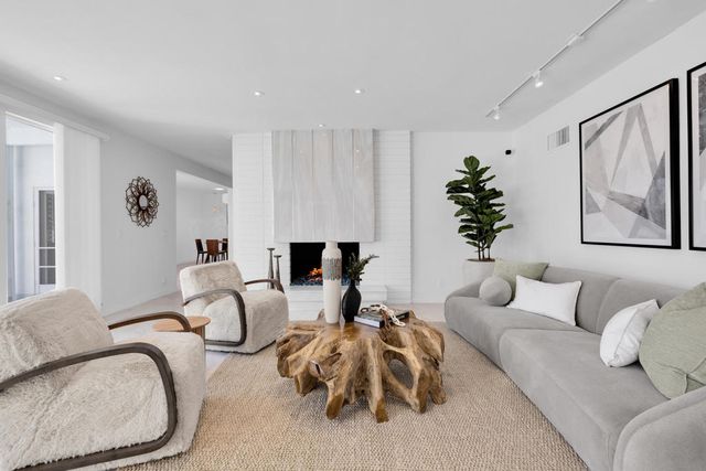 2358 S Alhambra Drive, Palm Springs, CA 92264