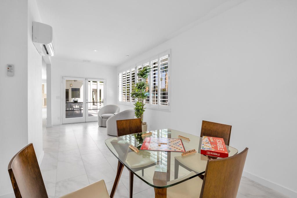 Image 22 of property listing at 2358 S Alhambra Drive, Palm Springs, CA 92264