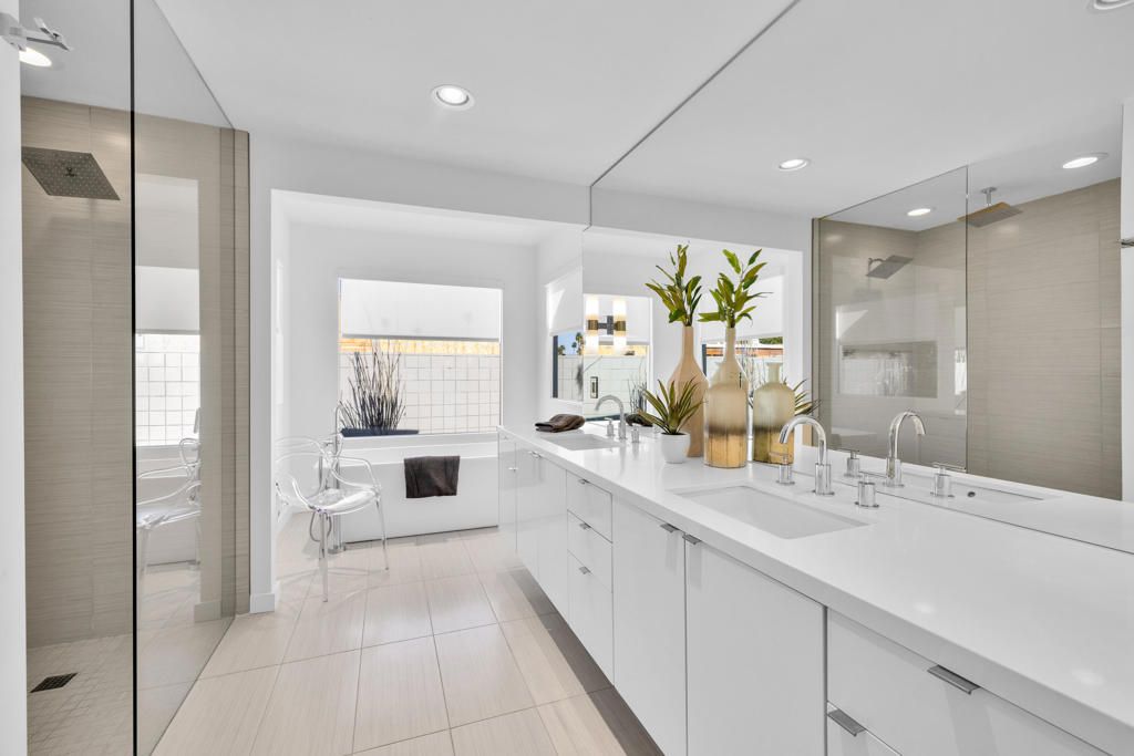 Image 28 of property listing at 2358 S Alhambra Drive, Palm Springs, CA 92264