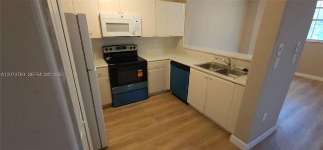 1662 SE 27th Drive 208, Homestead, FL 33035