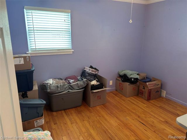 22829 Arcadia Street, Saint Clair Shores, MI 48082