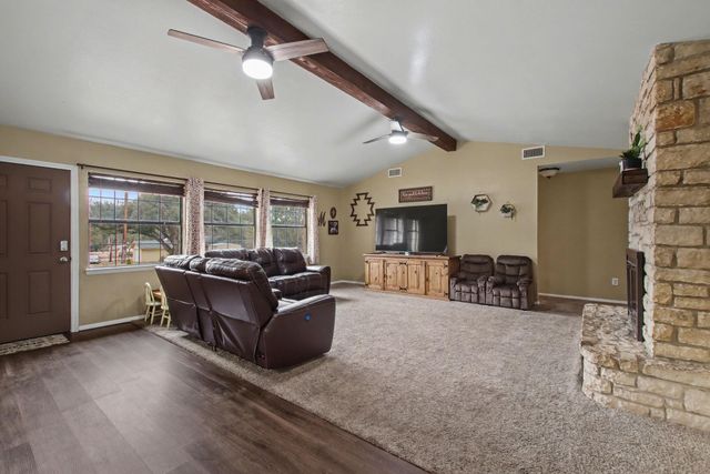 1109 County Road 132A, Kingsland, TX 78639