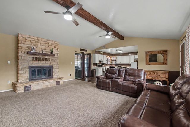 1109 County Road 132A, Kingsland, TX 78639