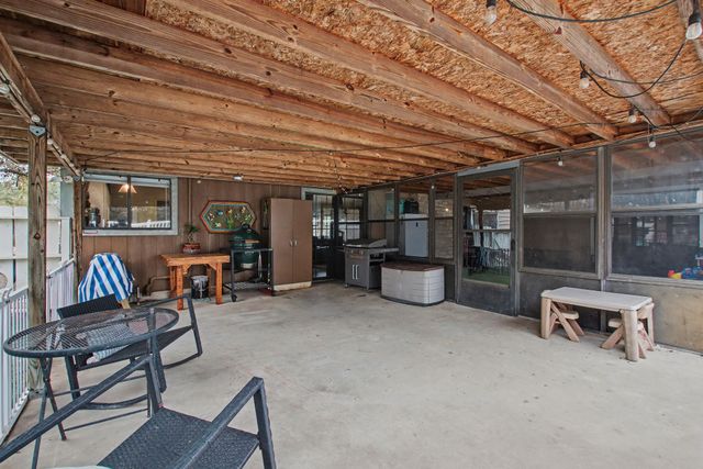 1109 County Road 132A, Kingsland, TX 78639