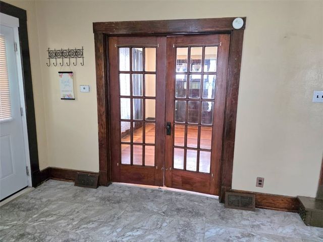 204 Boyles Ave, New Castle, PA 16101