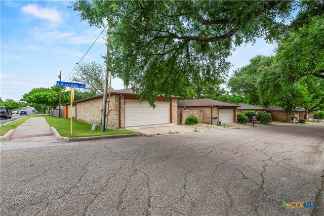 4020 River Oaks Circle, Temple, TX 76504